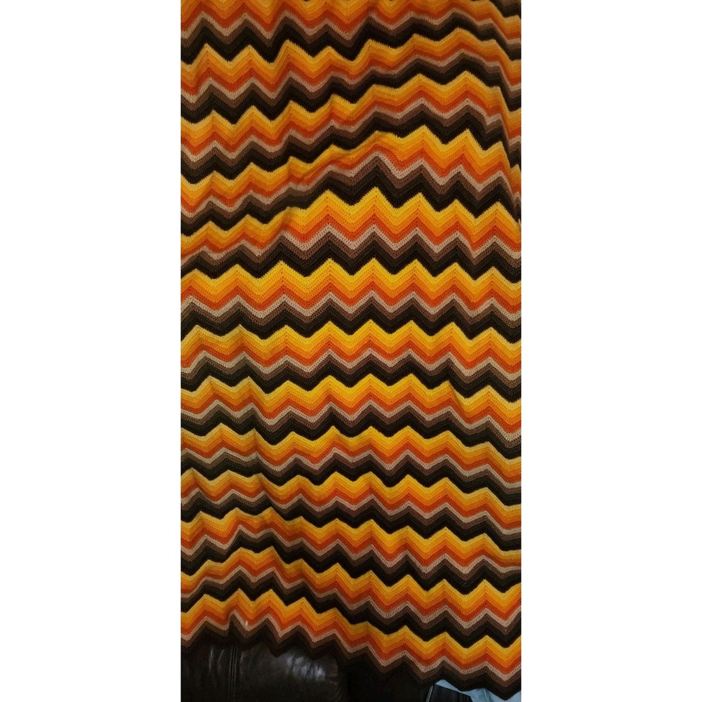 VTG MCM Chevron Afghan Blanket Grannycore Throw 36x67 60s 70s Roseanne Charlie B